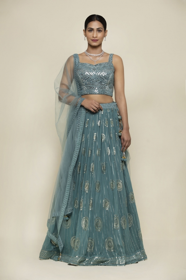 Indian Bridal Lehenga at Rs 6900/piece | Indian Bridal Wear in Surat | ID:  13692461148