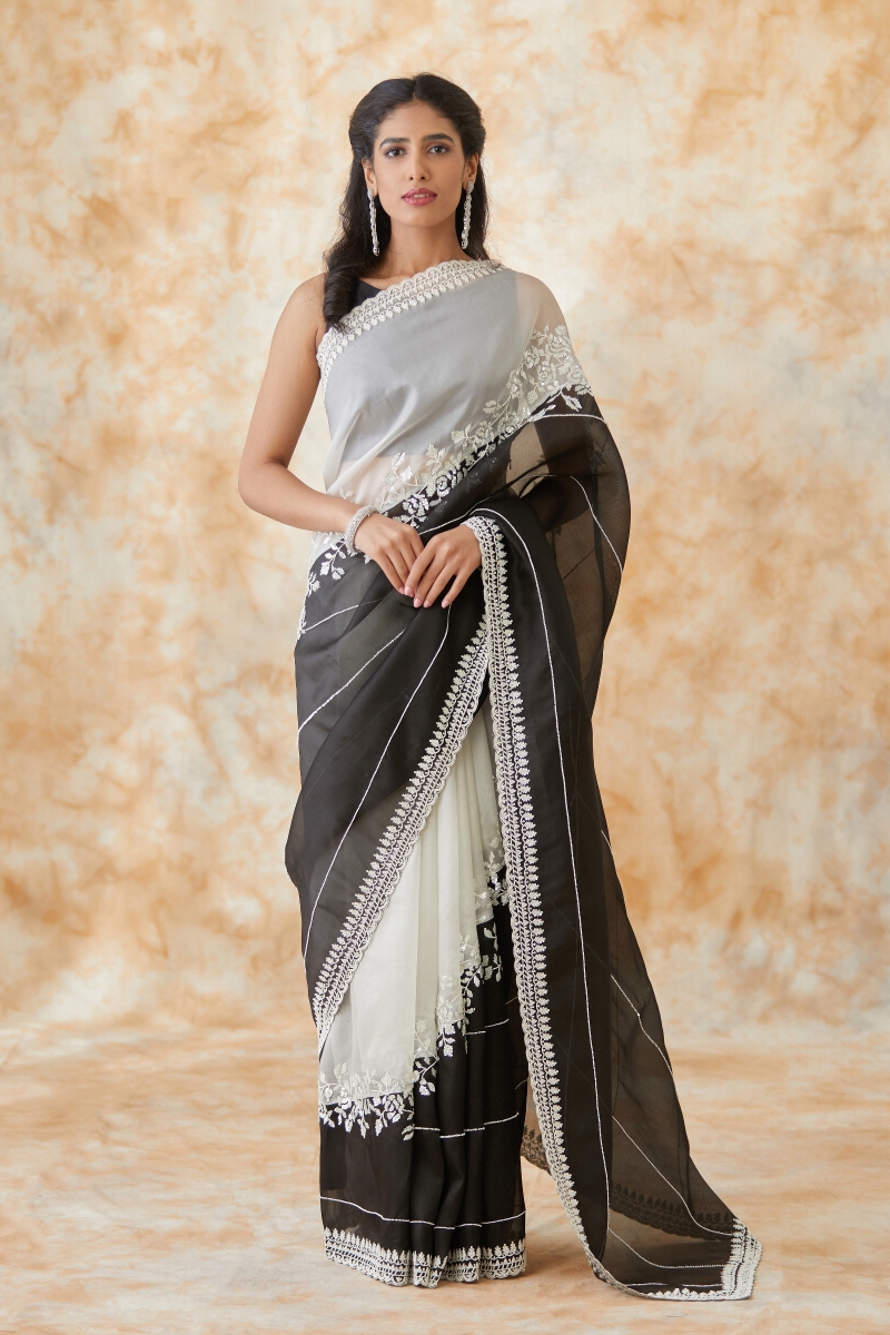 Saree india Black and White Stock Photos & Images - Alamy