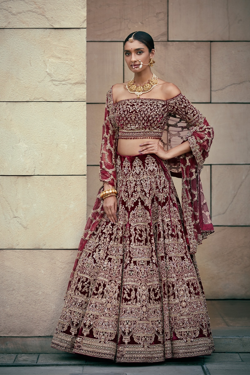 How much cloth is needed for a lehenga? - Quora